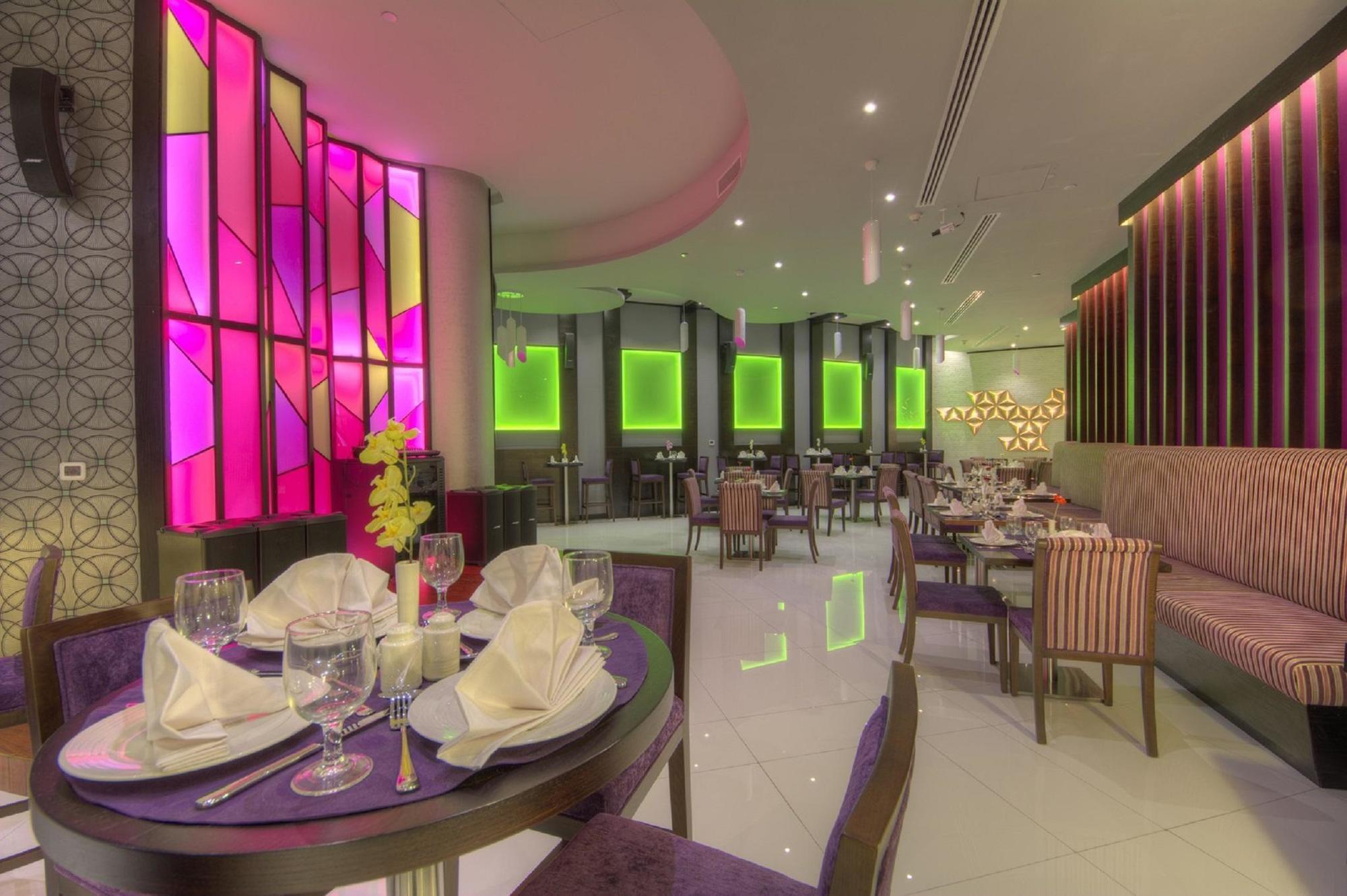 Raintree Rolla Hotel Dubai Eksteriør bilde