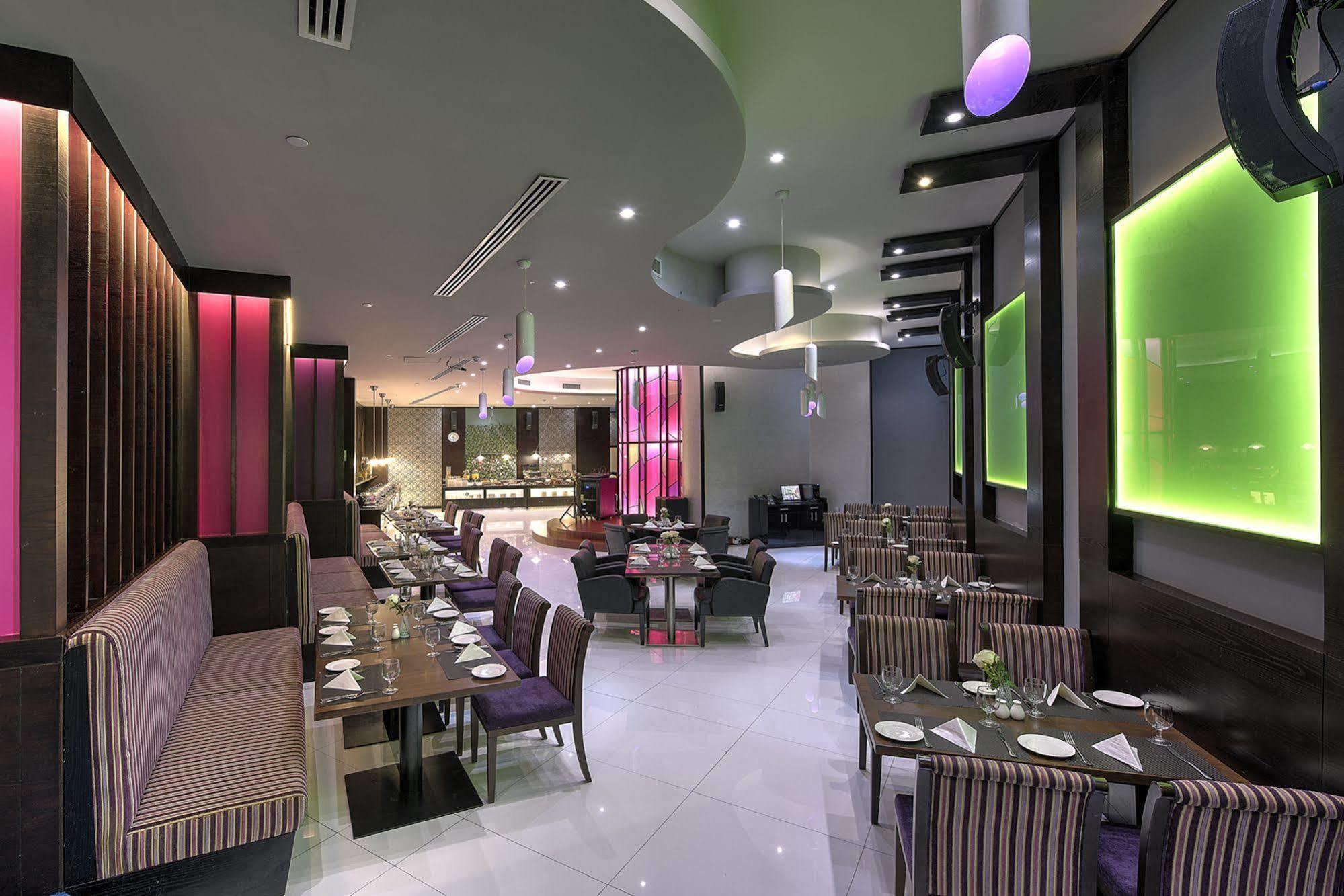 Raintree Rolla Hotel Dubai Eksteriør bilde