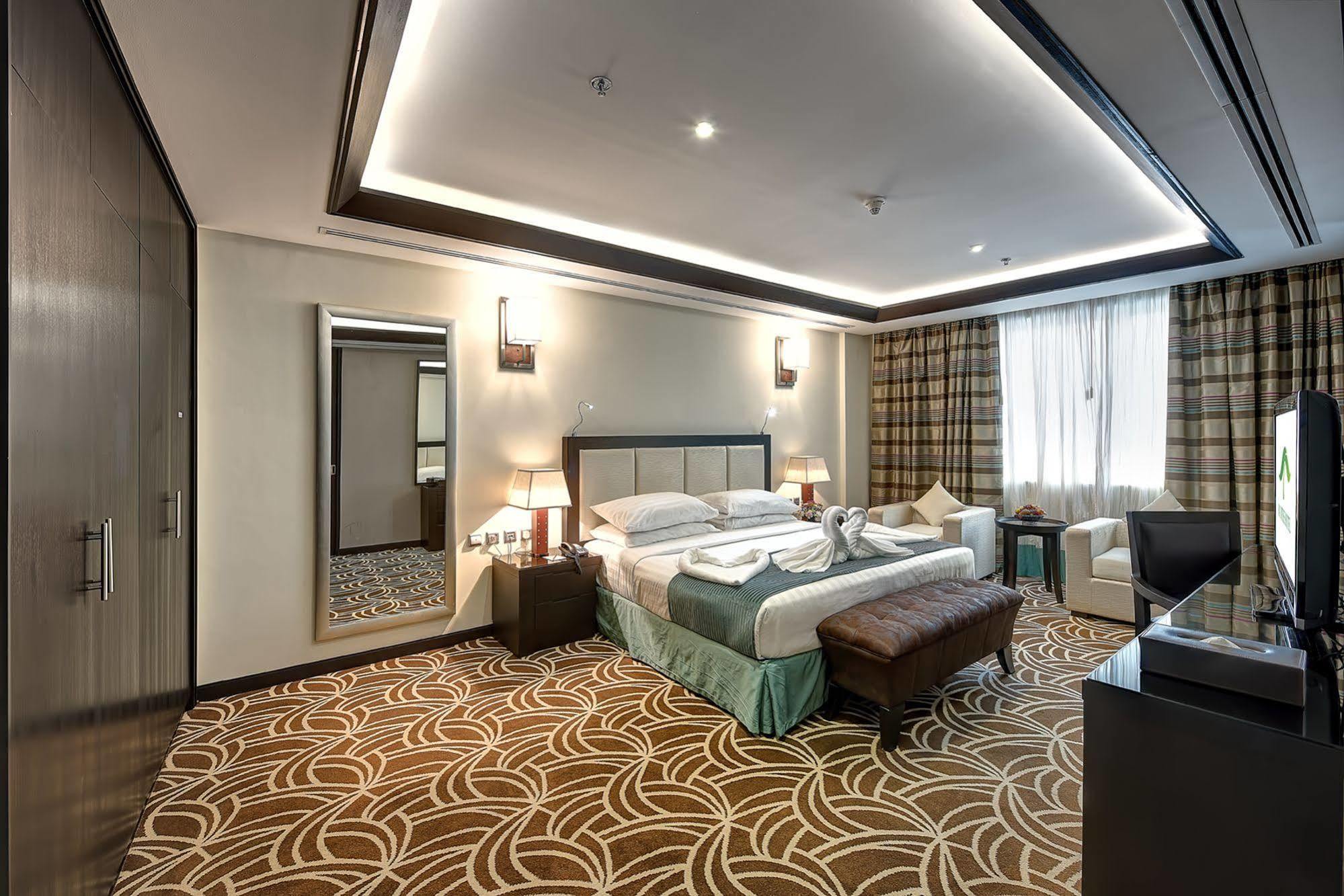 Raintree Rolla Hotel Dubai Eksteriør bilde